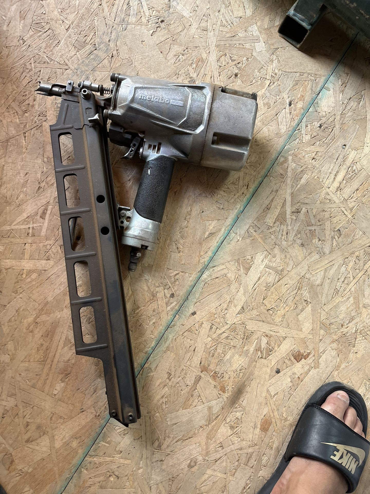 Metabo Nail Gun