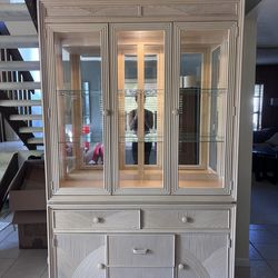 Vitrine Cabinet