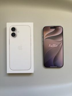 iPhone 17 White