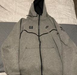 Nike grey tech fleece XL 