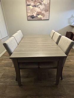 Dining table set