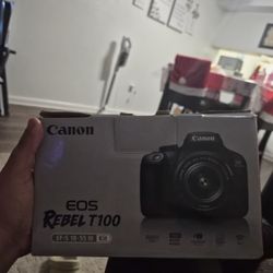 Canon camera EOS Rebel T 100