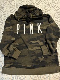 VS Pink Camo Fleece Set