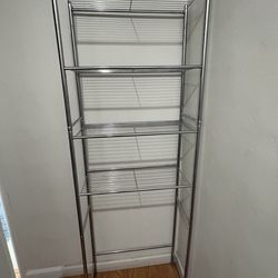 Bathroom shelving