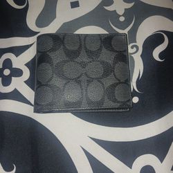 Coach Wallet(will Trade For Size 1 Boys Shoes)