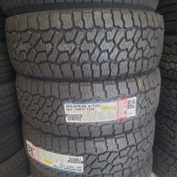 265 70 17 FALKEN WILDPEAK AT4W NEW SET TIRES INSTALLED AND BALANCED.  SET4 LLANTAS NUEVAS INSTALADAS Y BALANCEADAS.