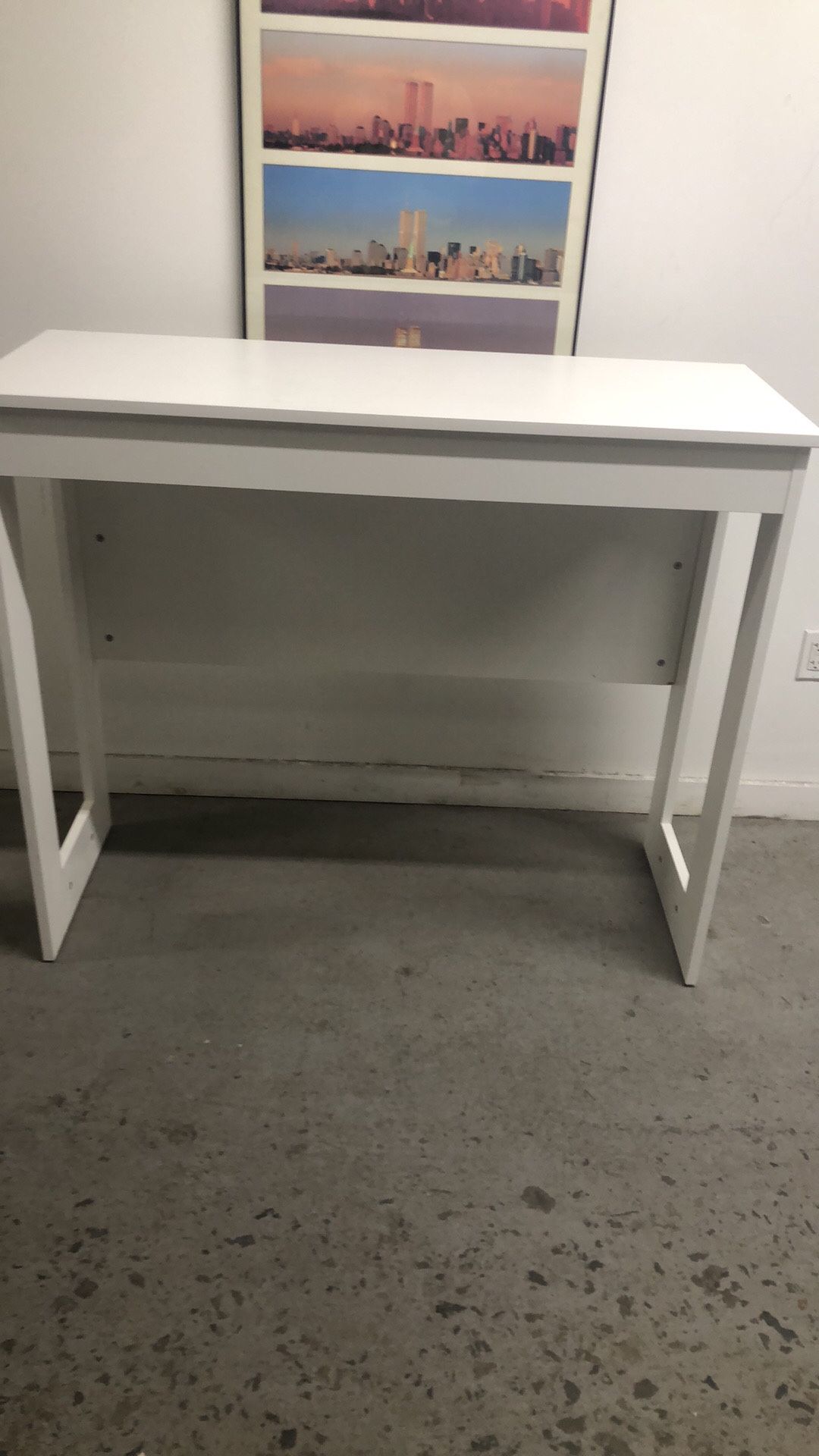 48”wx18”dx40”h Wooden Good Condition Table