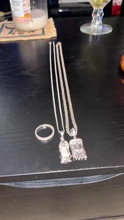 .o25 silver bundle 2chains w/ pendants & Ring