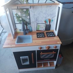 PLAY KITCHEN FOR KIDS