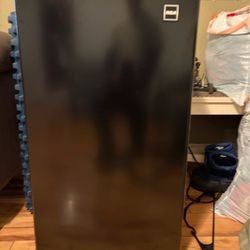 Mini fridge