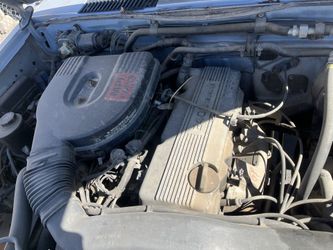 Nissan Hardbody Parts