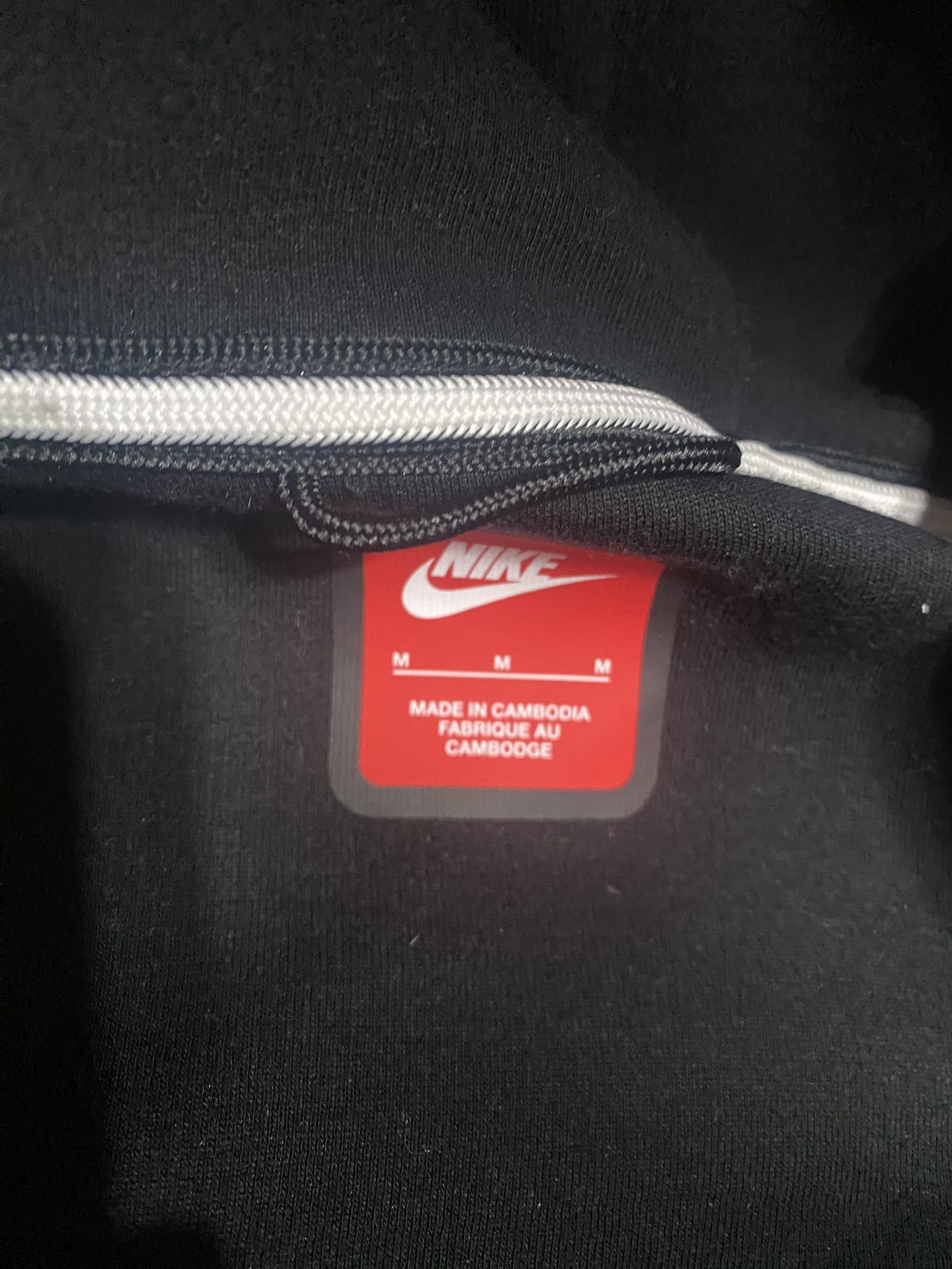 new season nike tech