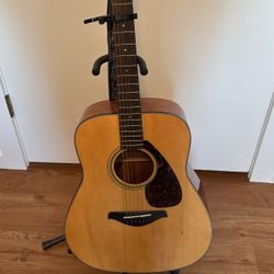 Yamaha Guitar FG700S 