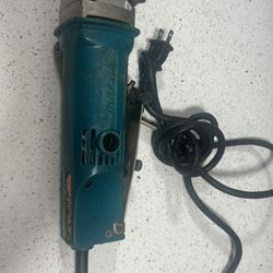 Makita Right Angle Drill DA3000R 3/8  In Fort Lauderdale