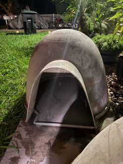 Dog igloo