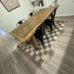 Kitchen Table And Chairs (4)