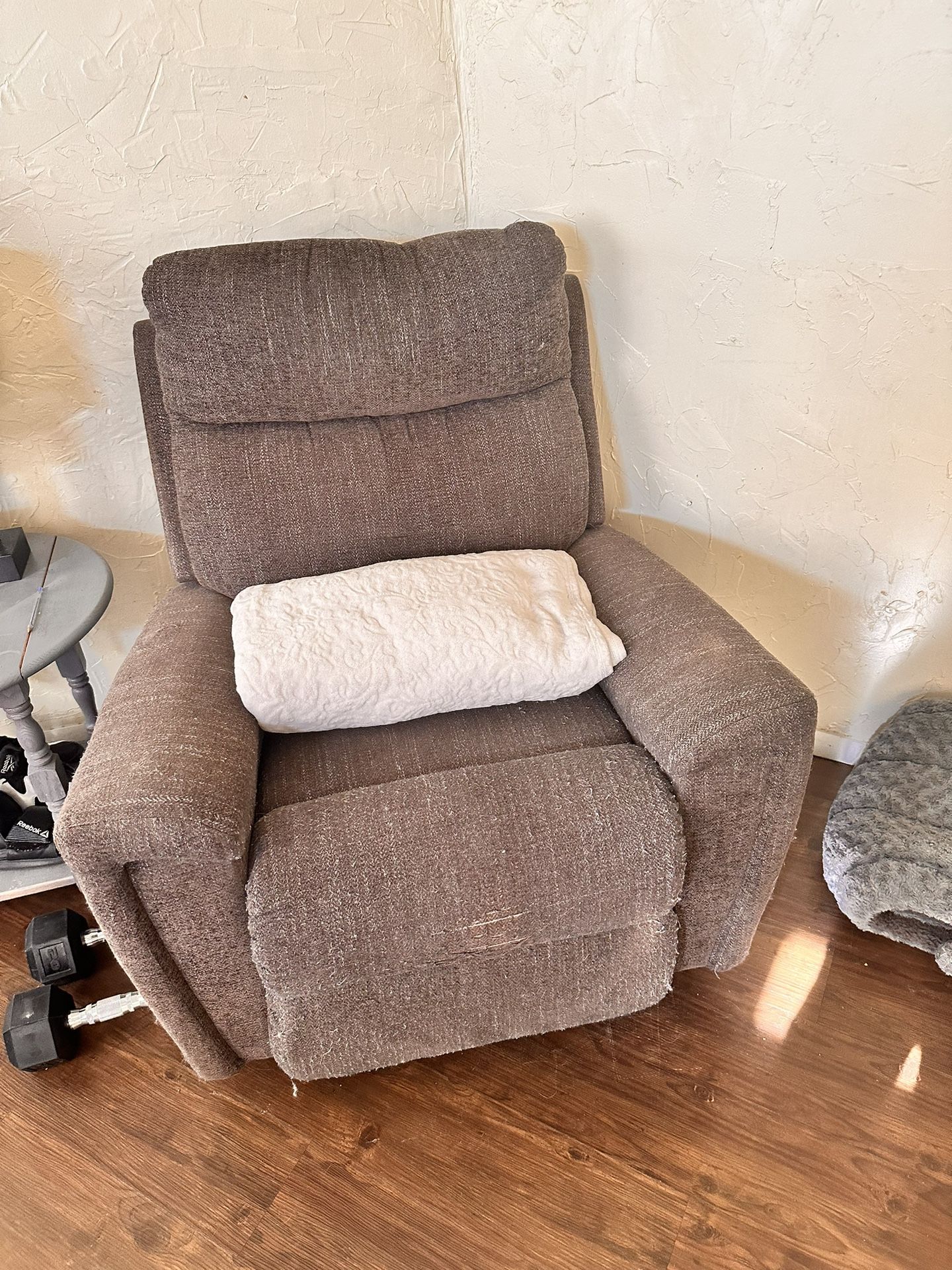 Power Couch With Recliner