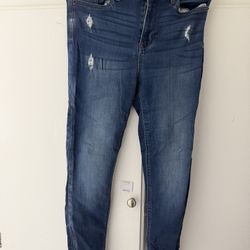 $5 Celebrity Pink high rise skinny jean 29/9