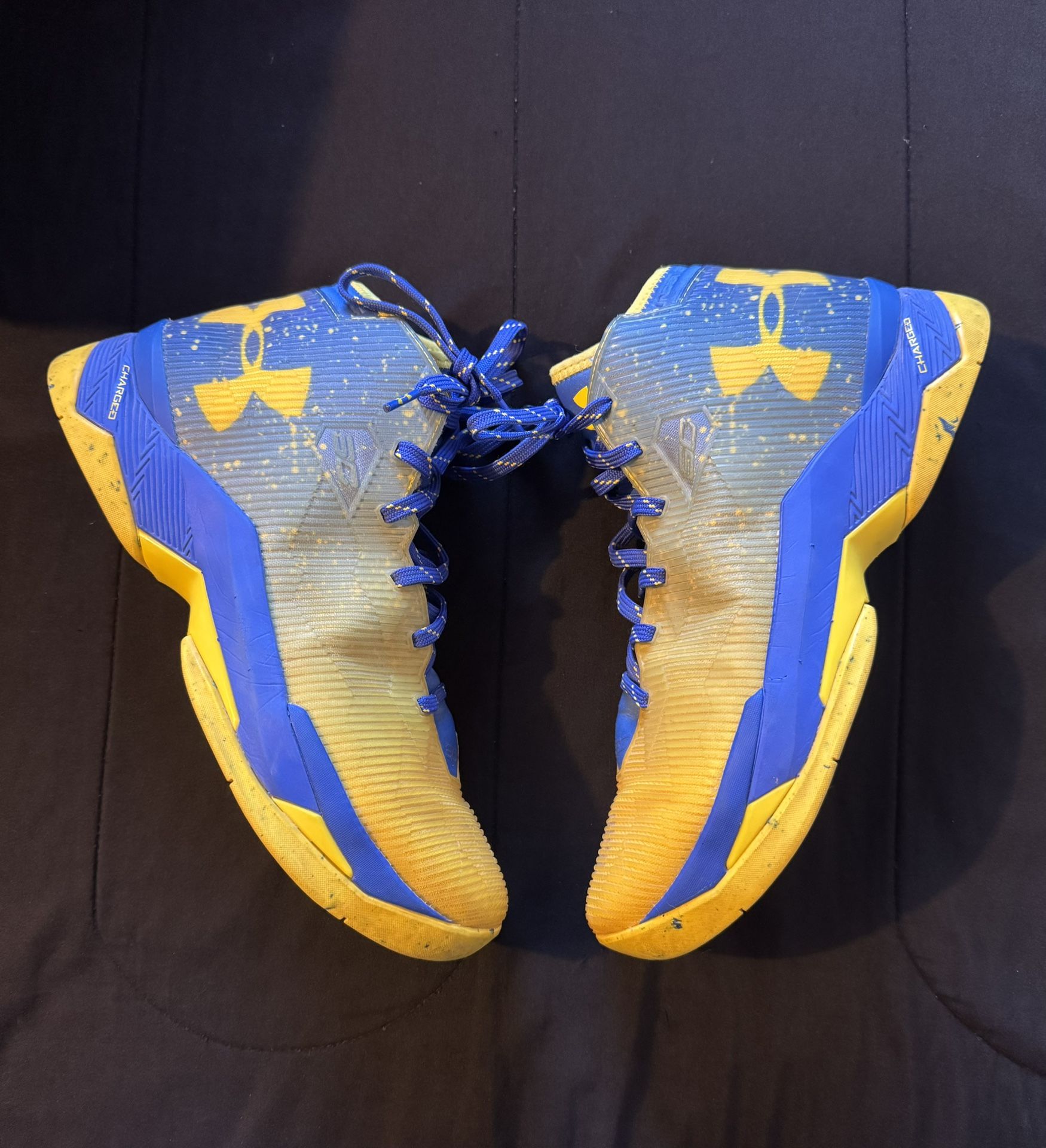 Yellow And Blue Under Armour Curry 2.5