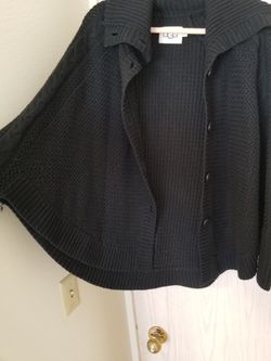 UGG Maribeth Black Cable Knit Cape Sweater Poncho - Small/Medium