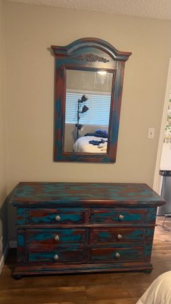 Custom dresser 6 drawer with mirror