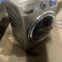 Nice GE front loader, smart washer, gas dryer