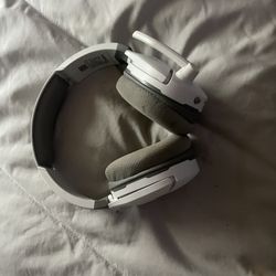 Turtle beach gaming head set 
