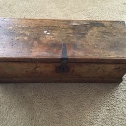 Wood Antique Tool Chest