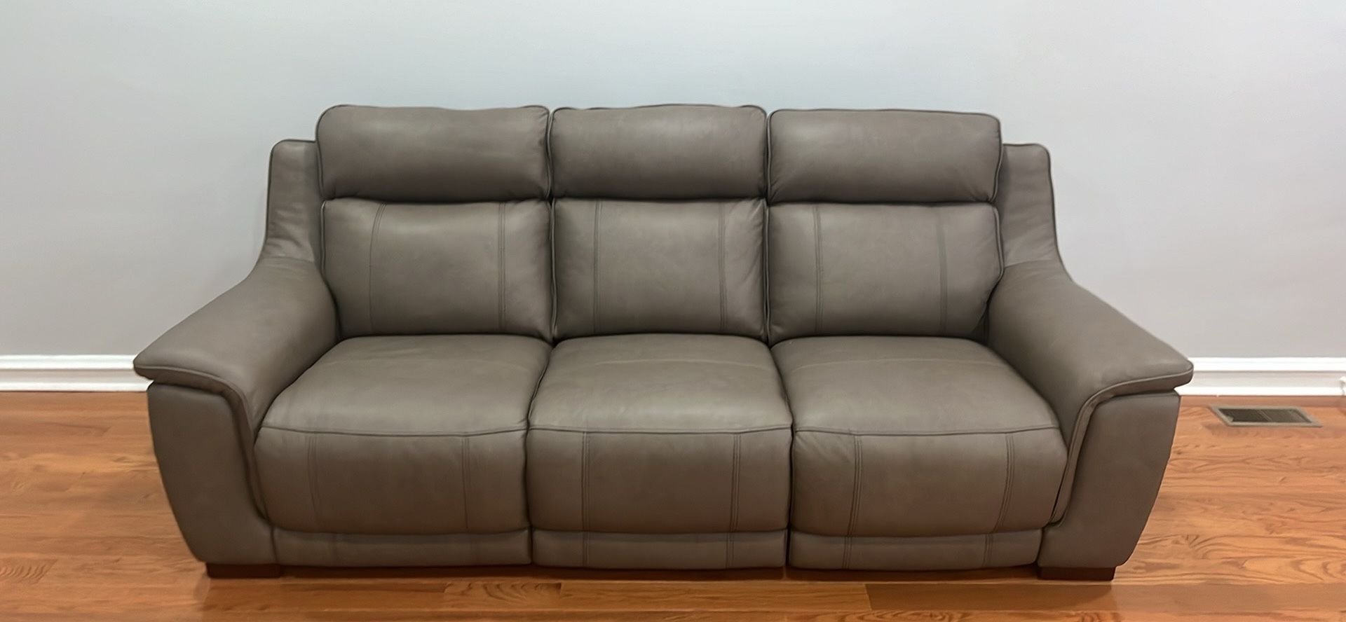 Griffith Power Sofa w/ Power Headrest