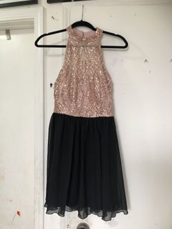 Nice sequin dress / Light pink/ black size 7 . Pick up Havana Ave / King Rd SJ Ca 95122 Ping on my name here to check more listings , I will give a g