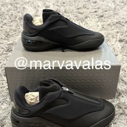 Converse Shai 001 Charm Black. Womens 7 Or 8.5