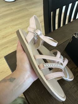 Girls sandals