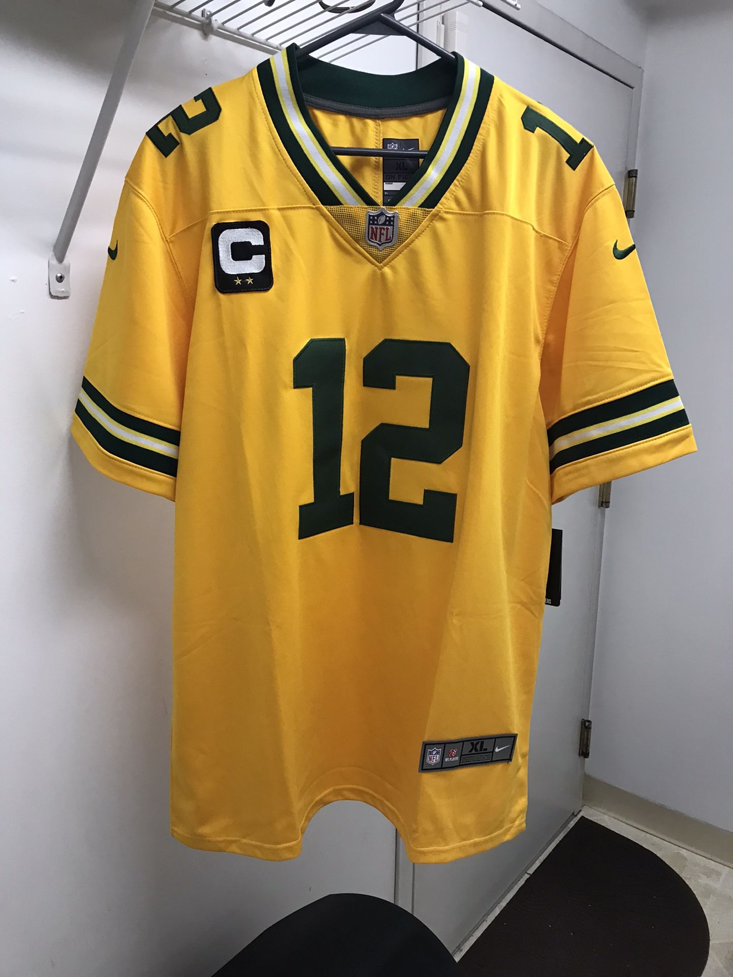 Green Bay Packers Aaron Rodgers stitched jersey  size X-Large 