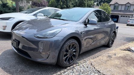 2023 Tesla Model Y Long Range Dual Motor AWD