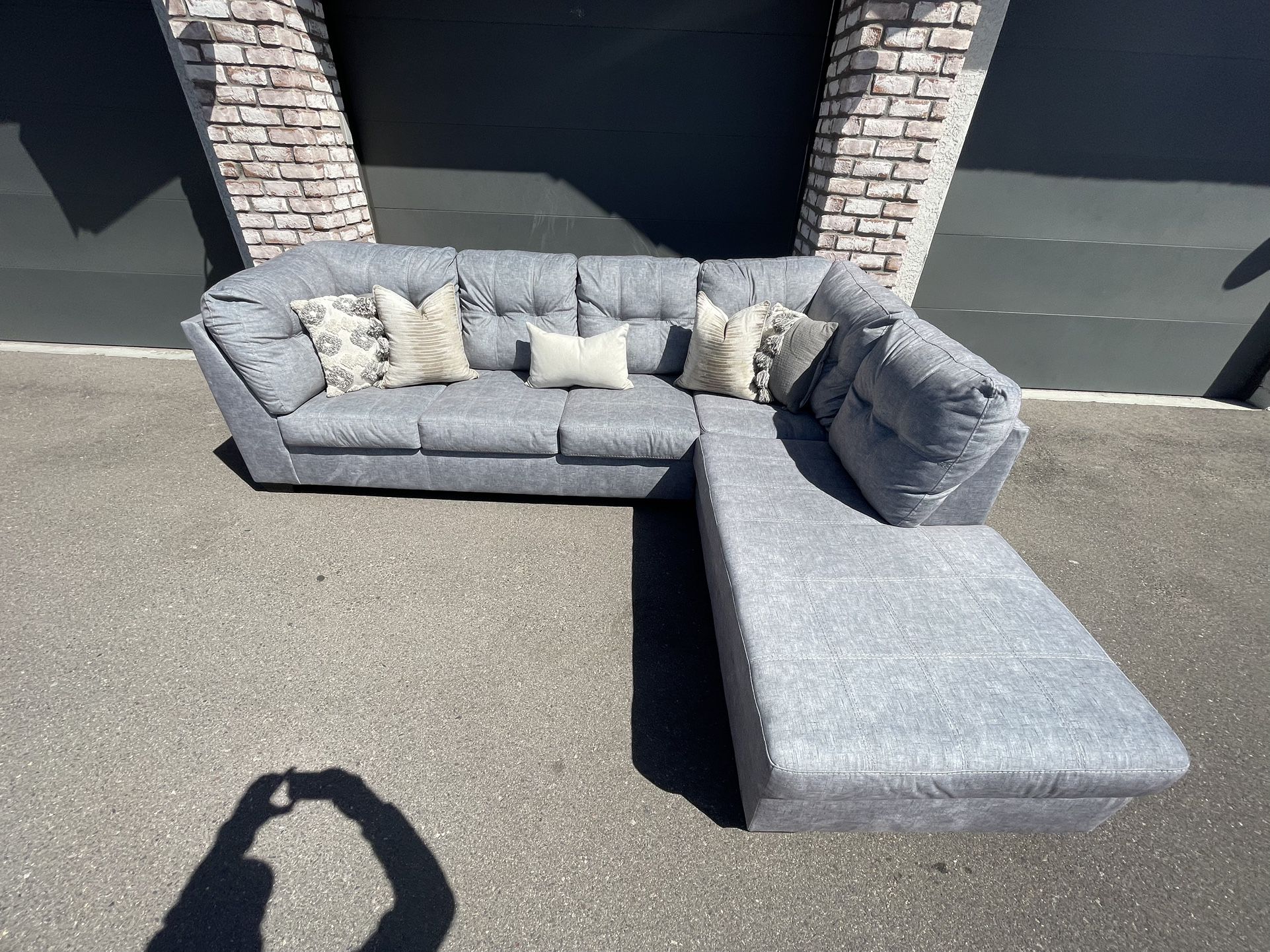 Free Delivery Sectional Sofa Couch Ashley Furniture 