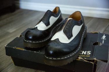 Dr Martens Black And White Wingtip