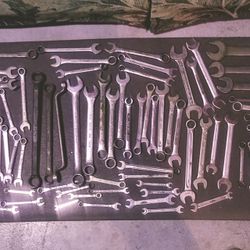 82 USED RANDOM WRENCHES