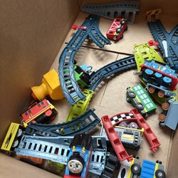 Thomas The Train Loop Set 