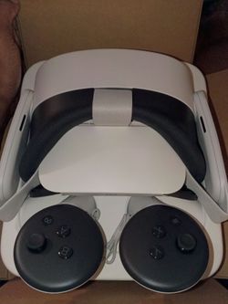 Meta Quest Headset 3S 128GB Brand New and Case