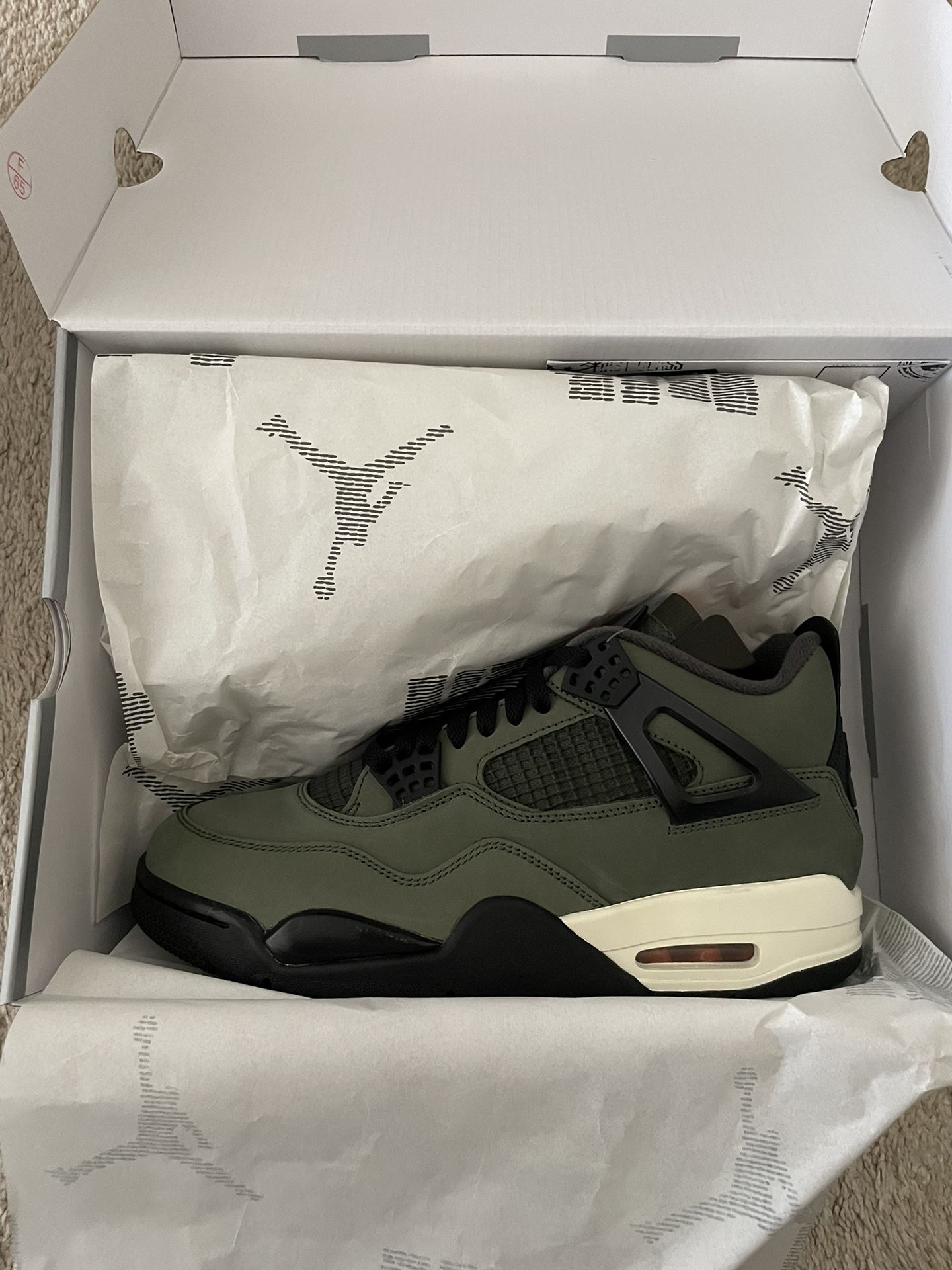 Nike Air Jordan IV Undefeated Size 9