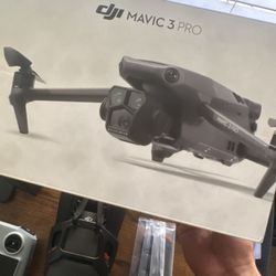 DJI Mavic 3 Pro 