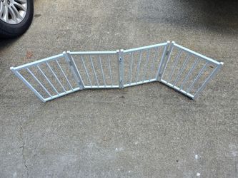 Step over pet gate