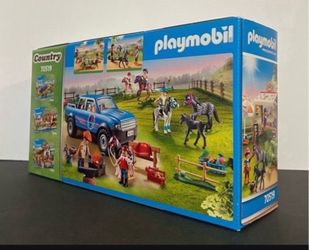 77 piece Playmobil Pony Café Toy 4-10 years