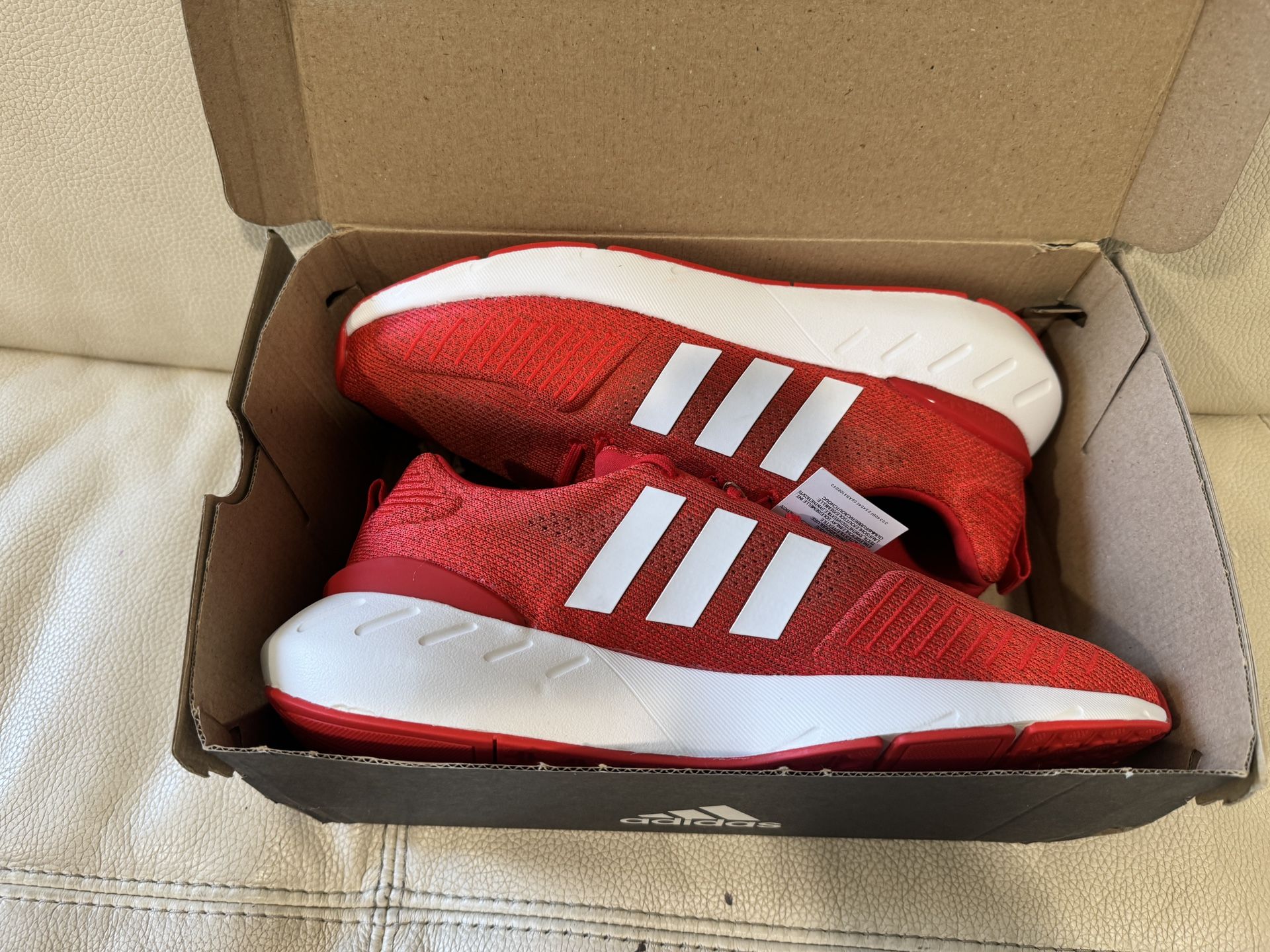 Adidas Men SWIFT RUN 22