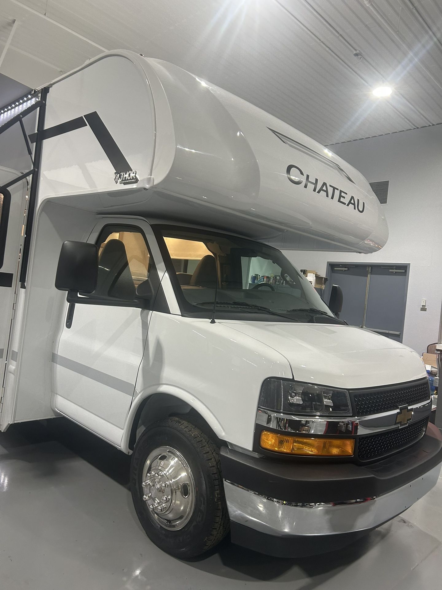 2026 Thor Motor Coach Chateau 22Z