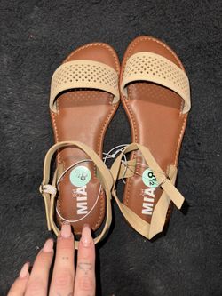 Sandals Size 8.5