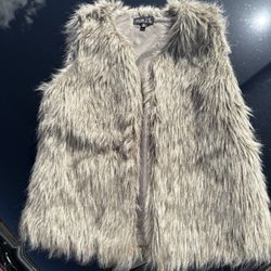 Rue 21 Faux Fur Vest