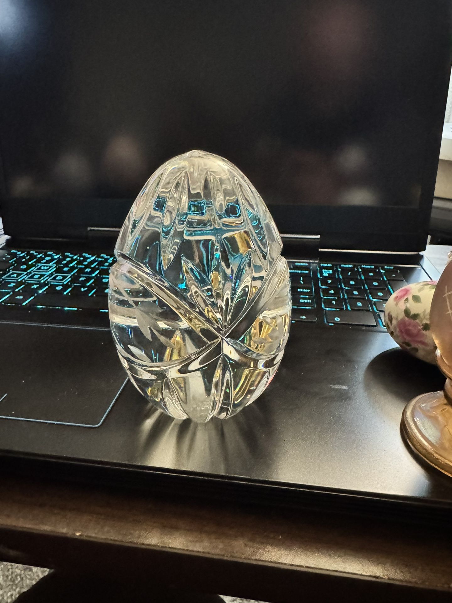 Crystal egg Paperweight