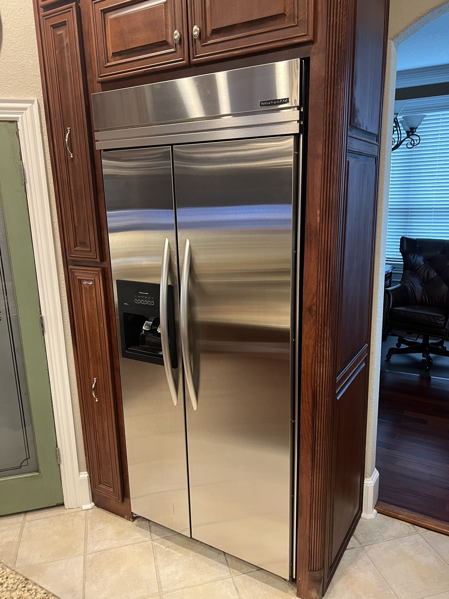 Kitchen Aid Refrigerator And Freezer