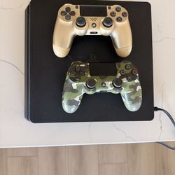 PS4 With 2 Controllers And Games